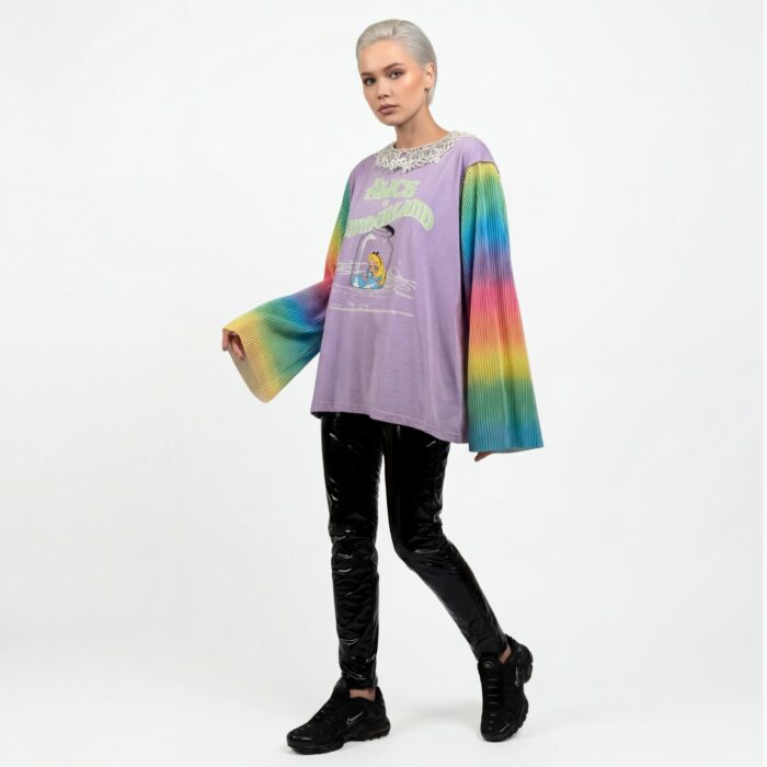 Tee shirt Alice au pays des merveilles manches larges arc-en-ciel plissées