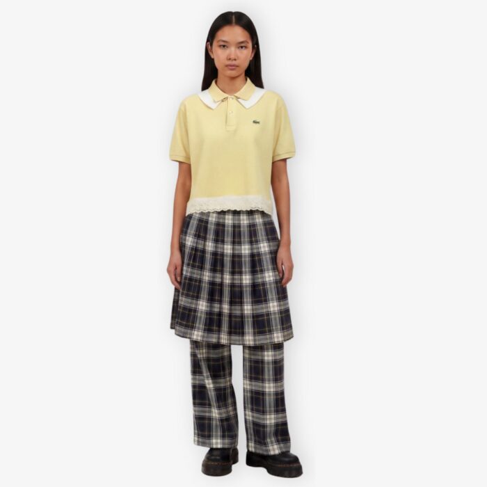 top lacoste jaune upcyclé par Aliona Sama avec col claudine inversé